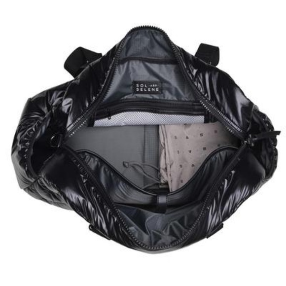 Sol and Selene Walk this Way Duffle Bag NWT Blue - Picture 4 of 5